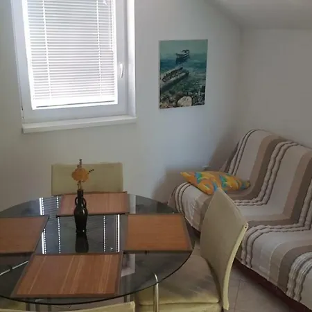 Away From - Pasman Apartment