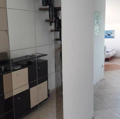 Away From - Pasman Apartament