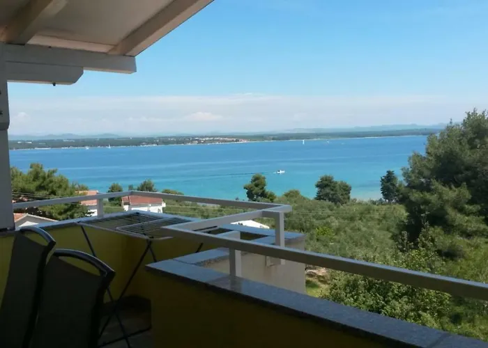Apartament Away From - Pasman